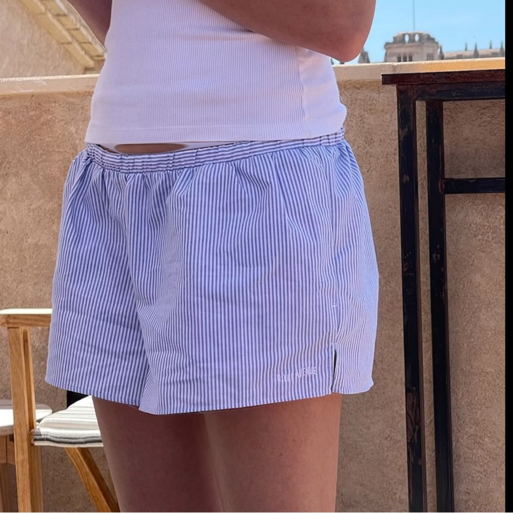 Djerf Avenue Breezy short shorts